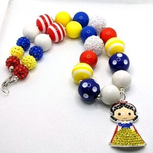Snow White necklace